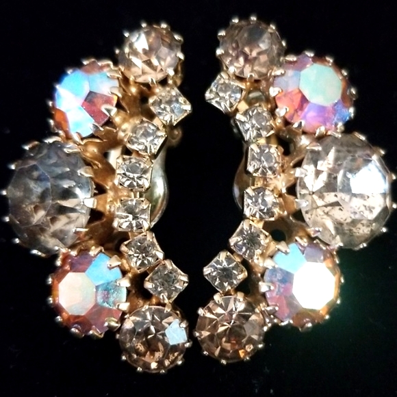 Vintage WEISS Crystal Clip On Earrings - Picture 2 of 11